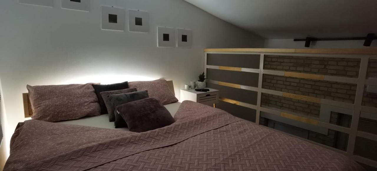 Zona Apartments 1 Zrenjanin Buitenkant foto